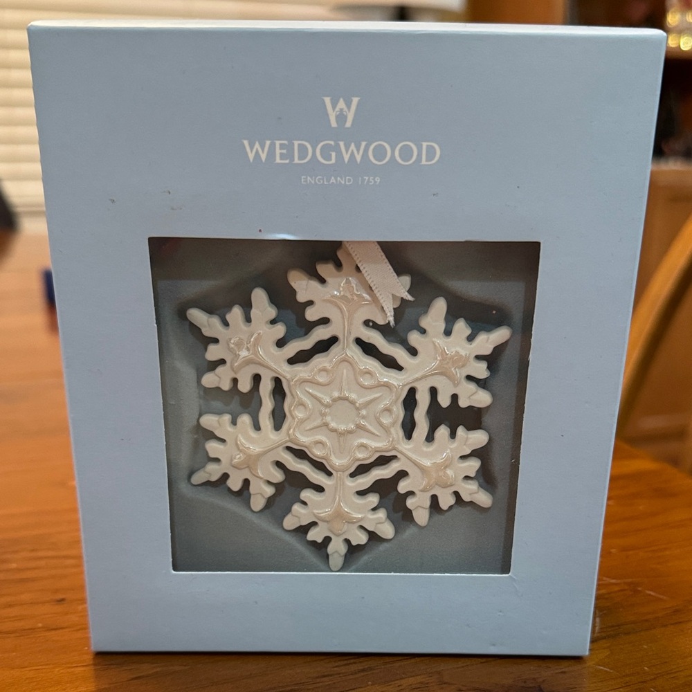 Wedgwood Cream Snowflake Ornament
